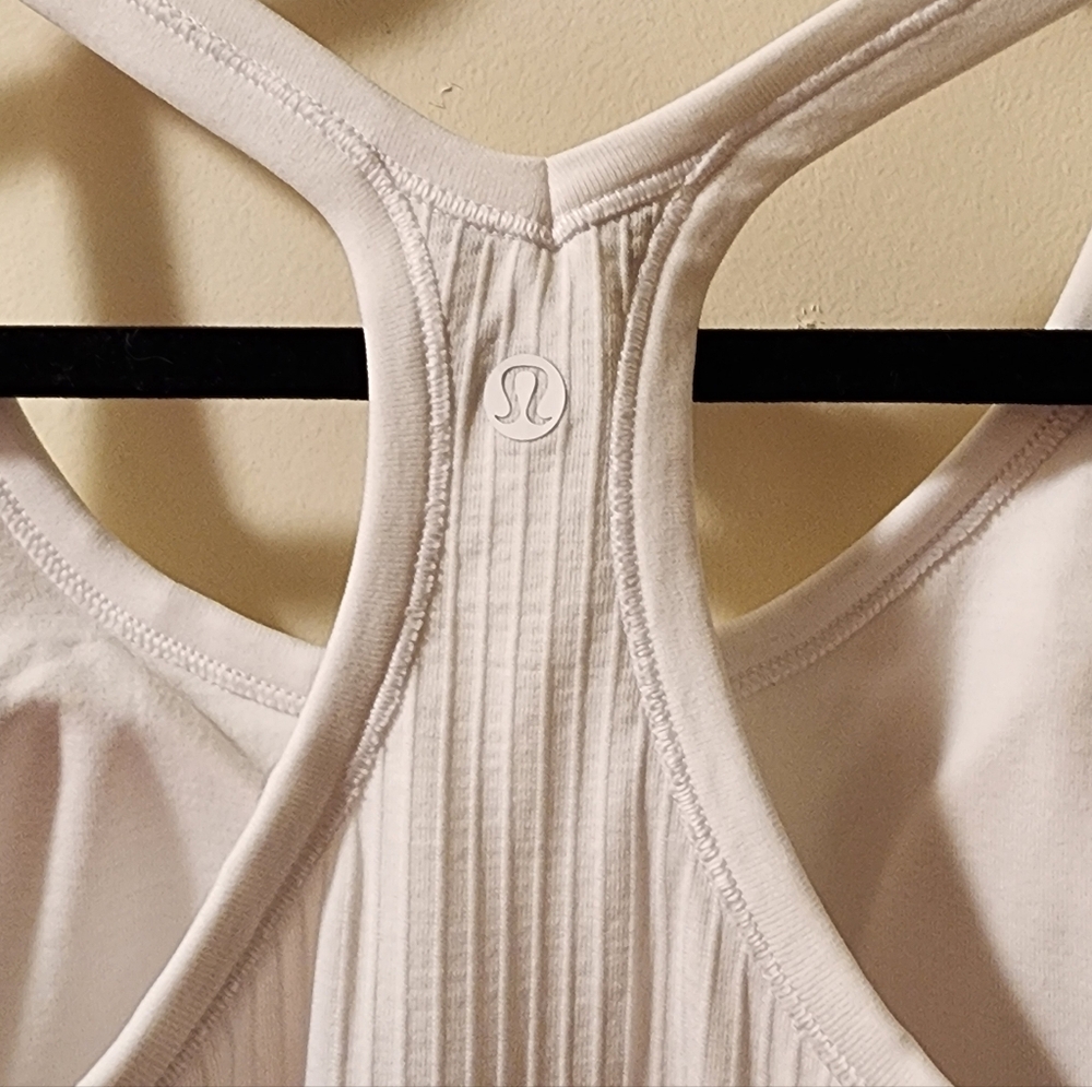 Lululemon Atletica Ebb To Street White Racerback Yoga Tank Top Size 6 - Picture 2 of 7